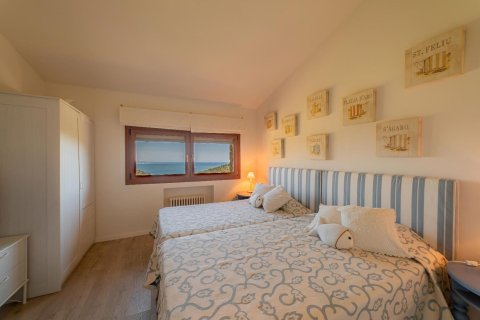Сasa de 10 dormitorios en venta en Begur, Gerona, Cataluña, Spain № 1758 - foto 17