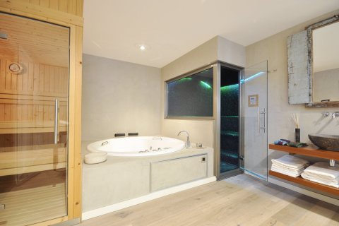 Сasa de 7 dormitorios en venta en Sant Andreu de Llavaneres, Barcelona, Cataluña, Spain № 1753 - foto 30