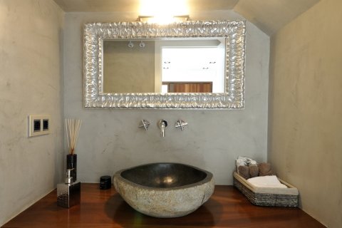 Сasa de 7 dormitorios en venta en Sant Andreu de Llavaneres, Barcelona, Cataluña, Spain № 1753 - foto 21
