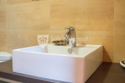 Apartamento de 3 dormitorios en venta en Tossa de Mar, Gerona, Cataluña, Spain № 6692 - foto 21