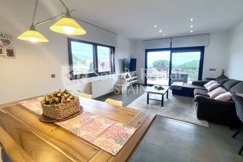 Сasa de 222 m² en venta en Lloret de Mar, Gerona, Cataluña, Spain № 6697 - foto 6