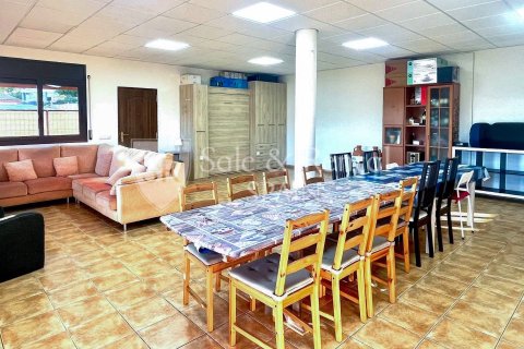 Сasa de 222 m² en venta en Lloret de Mar, Gerona, Cataluña, Spain № 6697 - foto 24