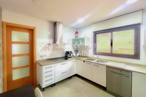 Сasa de 222 m² en venta en Lloret de Mar, Gerona, Cataluña, Spain № 6697 - foto 10
