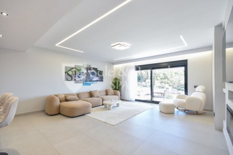 Сasa de 9 dormitorios en venta en Lloret de Mar, Gerona, Cataluña, Spain № 6695 - foto 21