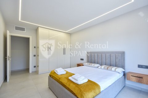 Сasa de 9 dormitorios en venta en Lloret de Mar, Gerona, Cataluña, Spain № 6695 - foto 8