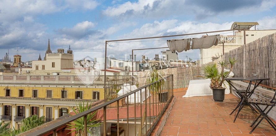 3 bedrooms apartment for sale in Barcelona, Catalonia, Spain № 6694