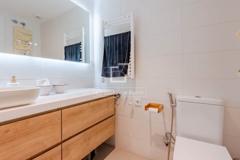 Купить квартиру в Сан-Жуст-Десверн, Испания с 3 спальни, 109м², № 8925 - фото 26