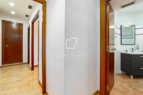 Купить квартиру в Барселона, Испания с 2 спальни, 68м², № 8924 - фото 12