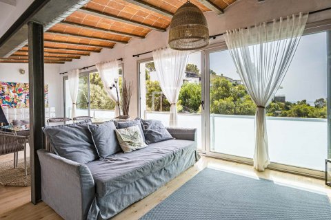 Купить виллу в Кастельдефельс, Испания с 2 спальни, 139м², № 8926 - фото 21
