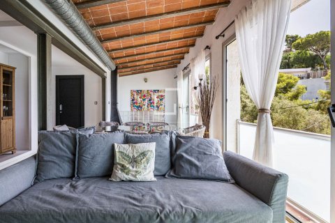 Купить виллу в Кастельдефельс, Испания с 2 спальни, 139м², № 8926 - фото 23