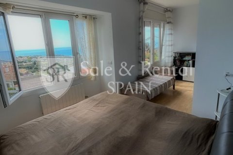 Сasa de 4 dormitorios en venta en Lloret de Mar, Gerona, Cataluña, Spain № 6674 - foto 16