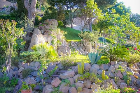 Сasa de 4 dormitorios en venta en Lloret de Mar, Gerona, Cataluña, Spain № 6674 - foto 21