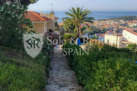 Сasa de 4 dormitorios en venta en Lloret de Mar, Gerona, Cataluña, Spain № 6674 - foto 26
