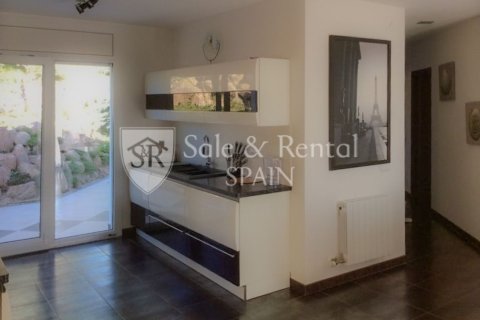 Сasa de 4 dormitorios en venta en Lloret de Mar, Gerona, Cataluña, Spain № 6674 - foto 11