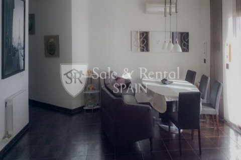 Сasa de 4 dormitorios en venta en Lloret de Mar, Gerona, Cataluña, Spain № 6674 - foto 7