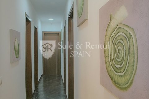 Сasa de 4 dormitorios en venta en Lloret de Mar, Gerona, Cataluña, Spain № 6674 - foto 12