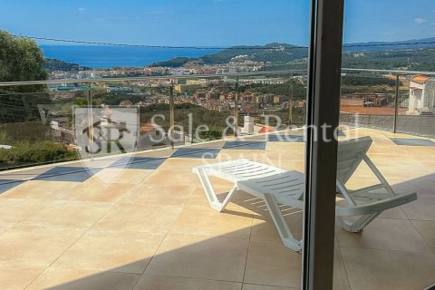 Сasa de 4 dormitorios en venta en Lloret de Mar, Gerona, Cataluña, Spain № 6674 - foto 22