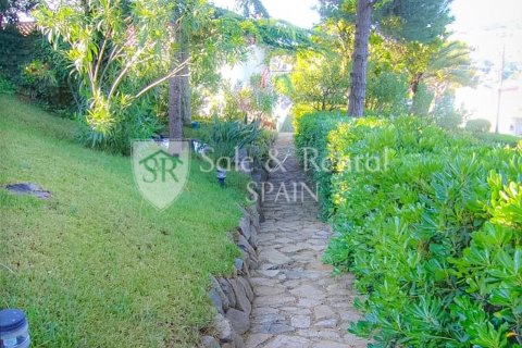 Сasa de 4 dormitorios en venta en Lloret de Mar, Gerona, Cataluña, Spain № 6674 - foto 28