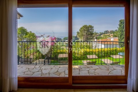 Сasa de 4 dormitorios en venta en Blanes, Gerona, Cataluña, Spain № 6675 - foto 6