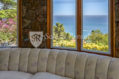 Сasa de 4 dormitorios en venta en Blanes, Gerona, Cataluña, Spain № 6675 - foto 8