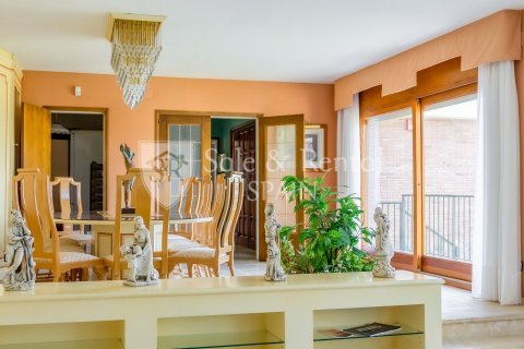 Сasa de 4 dormitorios en venta en Blanes, Gerona, Cataluña, Spain № 6675 - foto 5