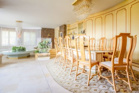 Сasa de 4 dormitorios en venta en Blanes, Gerona, Cataluña, Spain № 6675 - foto 4