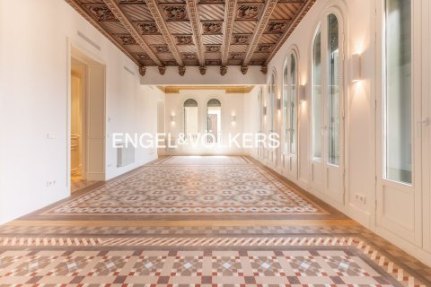 Apartamento de 2 dormitorios en venta en Ciudad Vieja, Barcelona, Cataluña, Spain № 2642