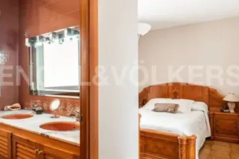 Сasa de 6 dormitorios en venta en Llinars del Vallès, Barcelona, Cataluña, Spain № 2640 - foto 5