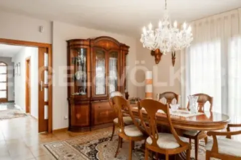 Сasa de 6 dormitorios en venta en Llinars del Vallès, Barcelona, Cataluña, Spain № 2640 - foto 2