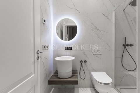 Apartamento de 4 dormitorios en venta en Eixample, Barcelona, Cataluña, Spain № 2641 - foto 28