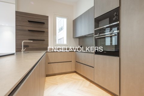 2 bedrooms apartment for sale in Ciutat Vella, Barcelona, Catalonia, Spain № 2643 - photo 9