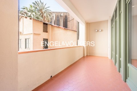 Apartamento de 2 dormitorios en venta en Ciudad Vieja, Barcelona, Cataluña, Spain № 2644 - foto 20