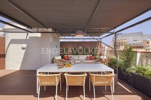 Ático de 4 dormitorios en venta en Eixample, Barcelona, Cataluña, Spain № 2645 - foto 8
