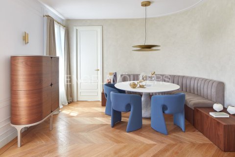 Ático de 4 dormitorios en venta en Eixample, Barcelona, Cataluña, Spain № 2645 - foto 28