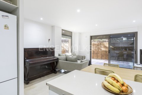 Apartamento de 2 dormitorios en venta en Sant Martí, Barcelona, Cataluña, Spain № 2646 - foto 7