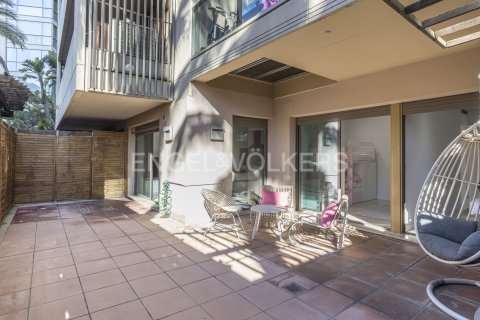 Apartamento de 2 dormitorios en venta en Sant Martí, Barcelona, Cataluña, Spain № 2646 - foto 2