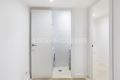 Apartamento de 2 dormitorios en venta en Sant Martí, Barcelona, Cataluña, Spain № 2646 - foto 26