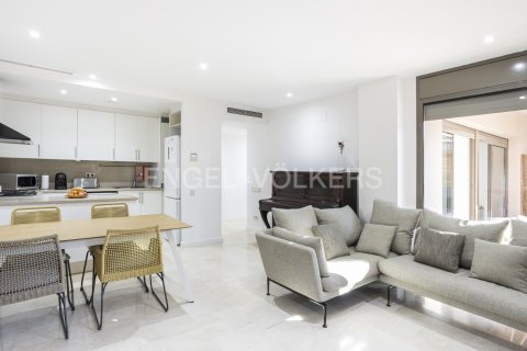 Apartamento de 2 dormitorios en venta en Sant Martí, Barcelona, Cataluña, Spain № 2646 - foto 5