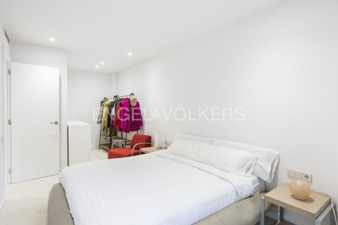 Apartamento de 2 dormitorios en venta en Sant Martí, Barcelona, Cataluña, Spain № 2646 - foto 14