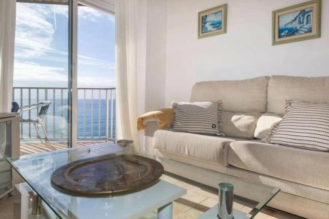 Apartamento de 3 dormitorios en venta en Sant Antoni de Calonge, Gerona, Cataluña, Spain № 1656 - foto 2