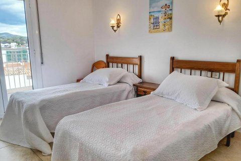 Apartamento de 3 dormitorios en venta en Sant Antoni de Calonge, Gerona, Cataluña, Spain № 1656 - foto 15