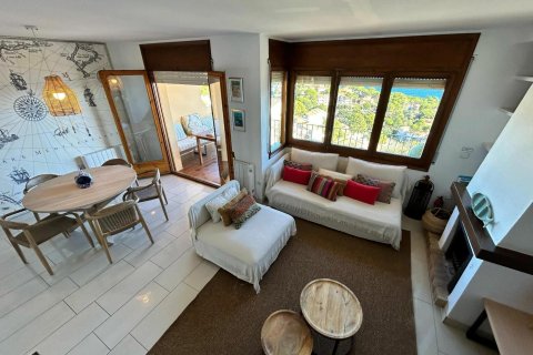 Apartamento de 3 dormitorios en venta en Calella De Palafrugell, Gerona, Cataluña, Spain № 1660 - foto 2