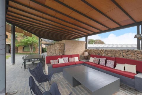 Сasa de 8 dormitorios en venta en Forallac, Gerona, Cataluña, Spain № 1661 - foto 2