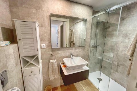 Apartamento de 3 dormitorios en venta en Sant Antoni de Calonge, Gerona, Cataluña, Spain № 1657 - foto 15