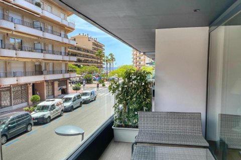 Apartamento de 3 dormitorios en venta en Sant Antoni de Calonge, Gerona, Cataluña, Spain № 1657 - foto 2