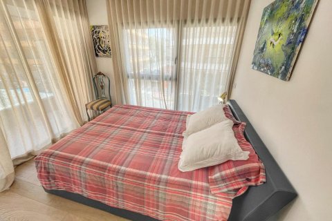 Apartamento de 3 dormitorios en venta en Sant Antoni de Calonge, Gerona, Cataluña, Spain № 1657 - foto 8