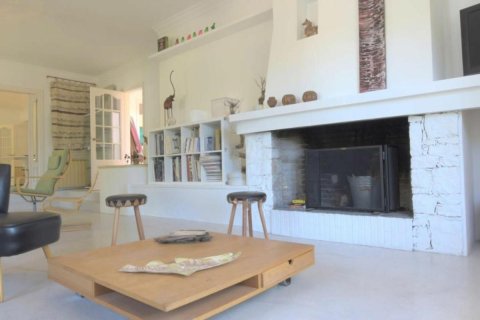 Сasa de 6 dormitorios en venta en Begur, Gerona, Cataluña, Spain № 1659 - foto 12