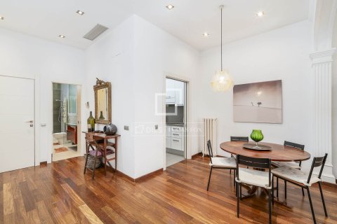 Купить квартиру в Барселона, Испания с 2 спальни, 82м², № 6375 - фото 27