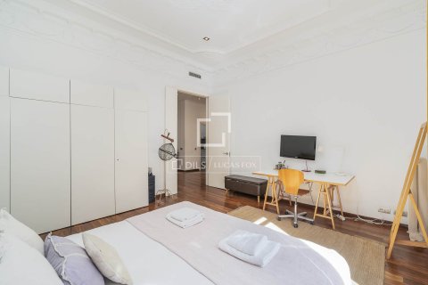 Купить квартиру в Барселона, Испания с 2 спальни, 82м², № 6375 - фото 20