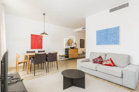 Ático de 3 dormitorios en venta en Barcelona, Cataluña, Spain № 6378 - foto 15